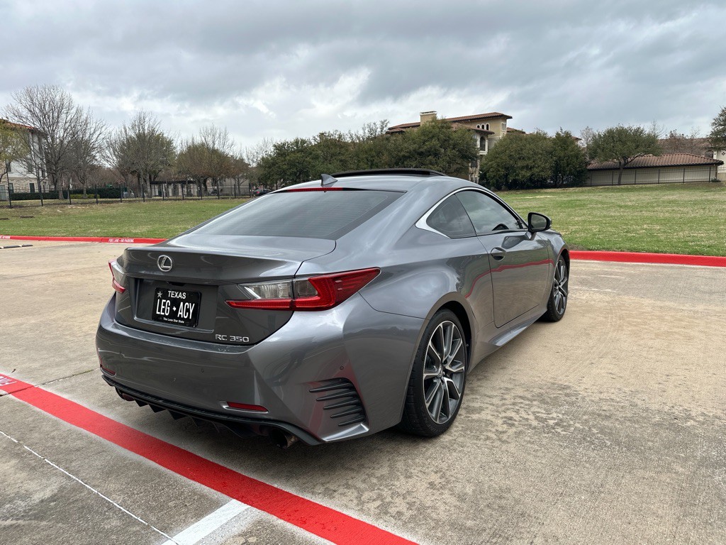 2017 Lexus RC Image 18