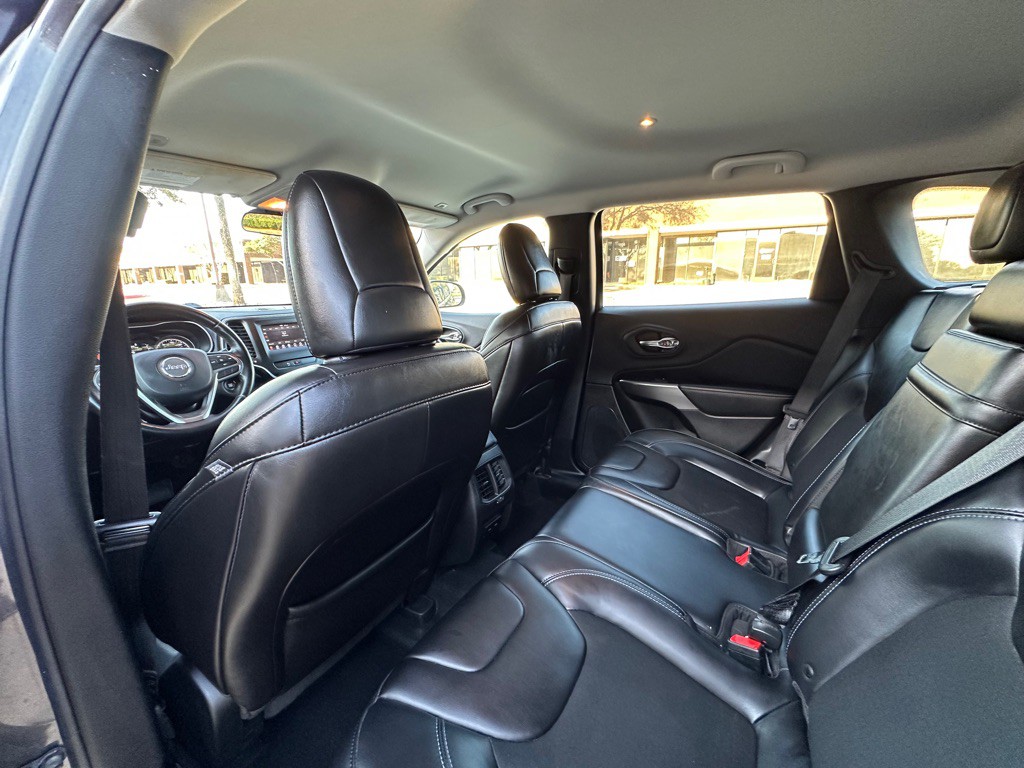 2019 Jeep Cherokee Image 22