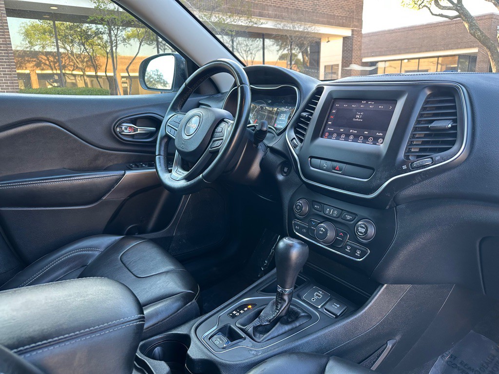 2019 Jeep Cherokee Image 30