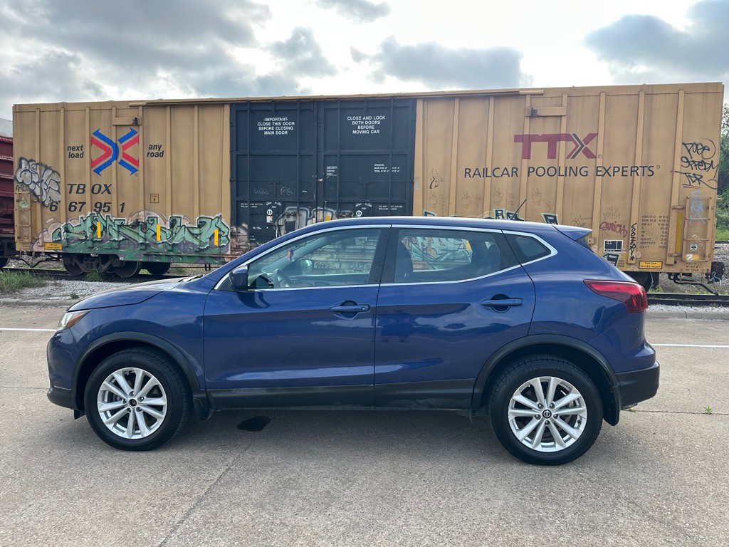 2019 Nissan Rogue Image 13