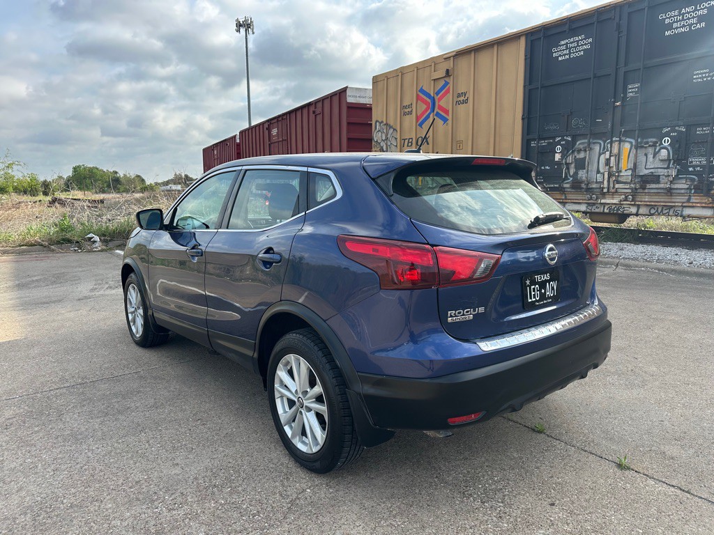 2019 Nissan Rogue Image 14