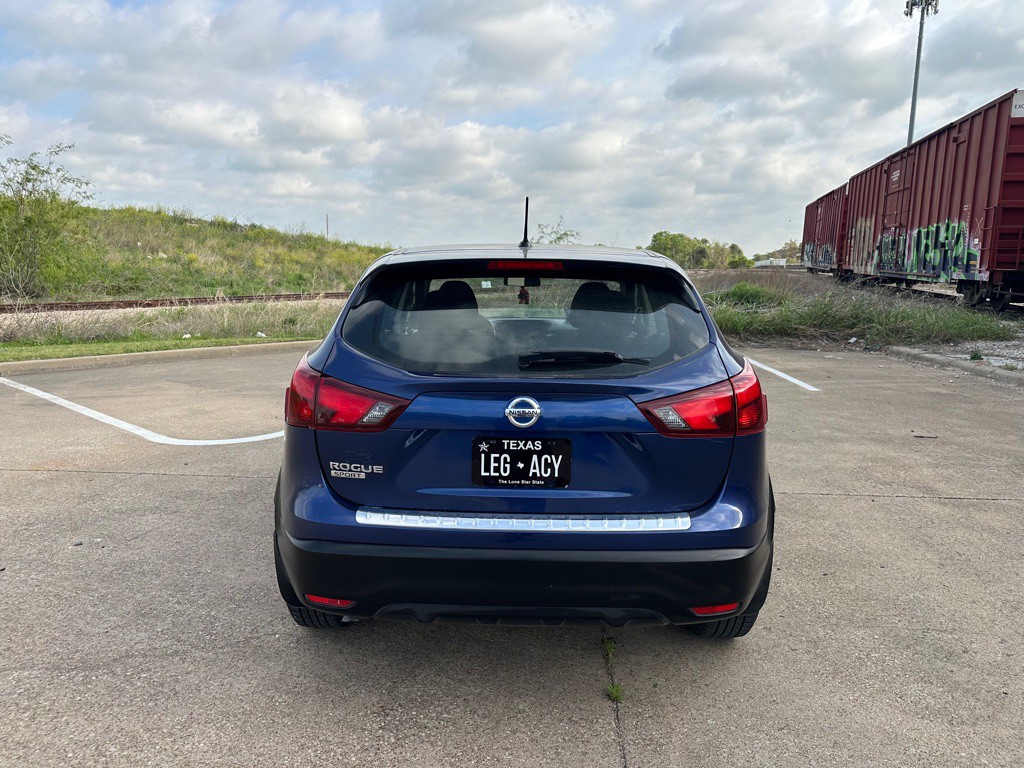 2019 Nissan Rogue Image 15