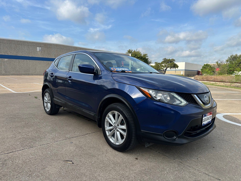 2019 Nissan Rogue Image 18