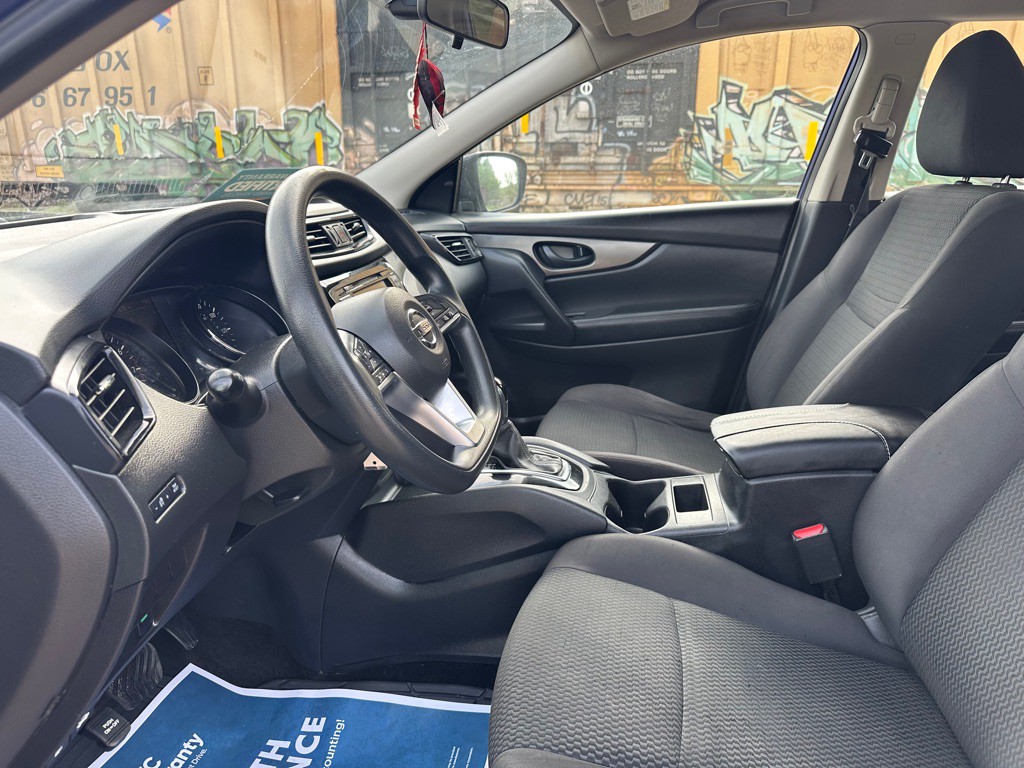 2019 Nissan Rogue Image 21