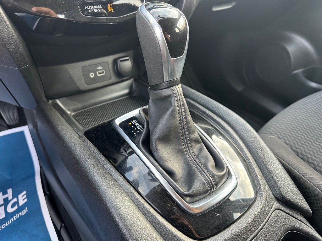 2019 Nissan Rogue Image 27