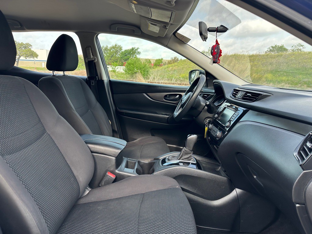 2019 Nissan Rogue Image 29