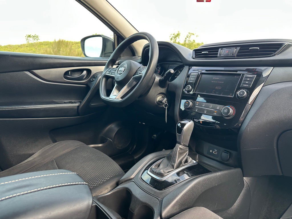 2019 Nissan Rogue Image 30