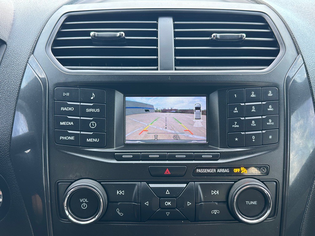 2019 Ford Explorer Image 24