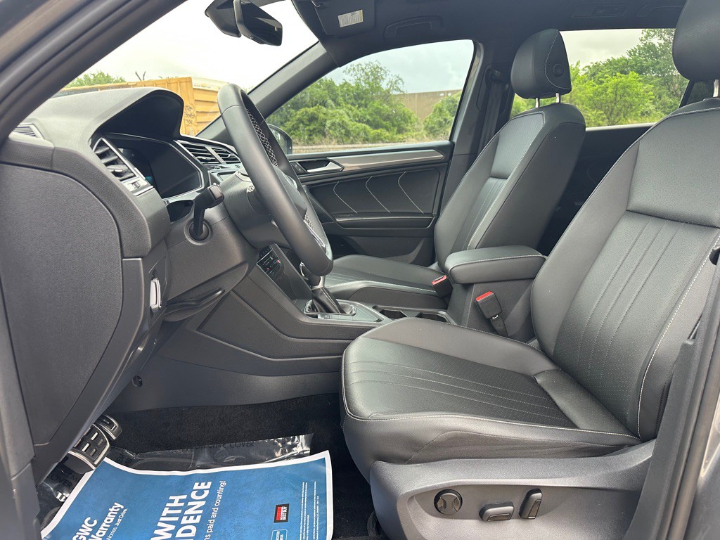 2023 Volkswagen Tiguan Image 24