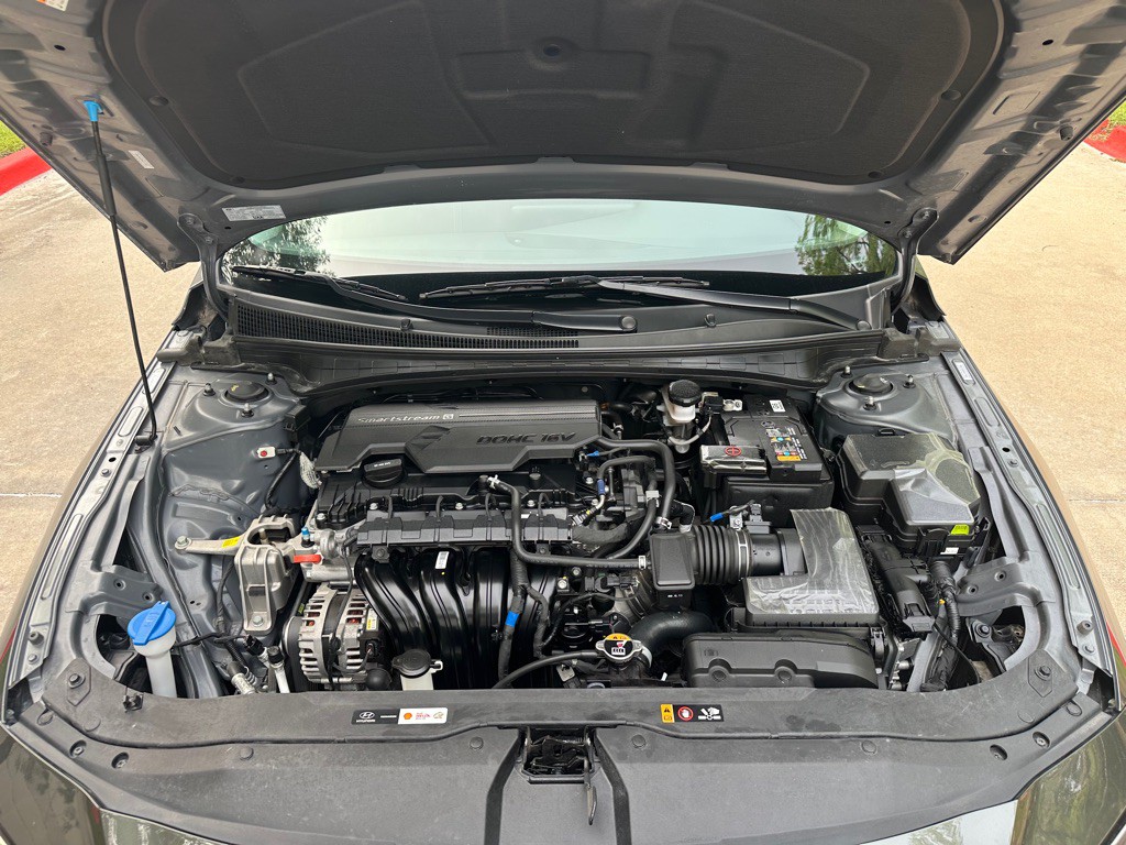 2024 Hyundai Elantra Image 11
