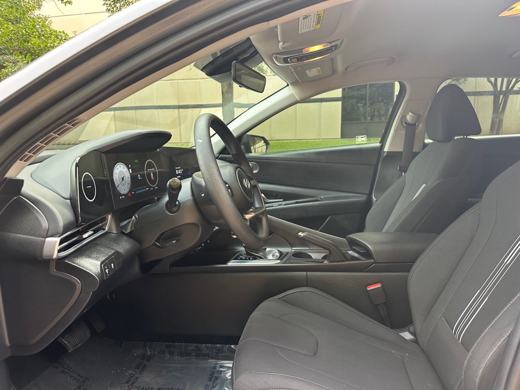 2024 Hyundai Elantra Image 22