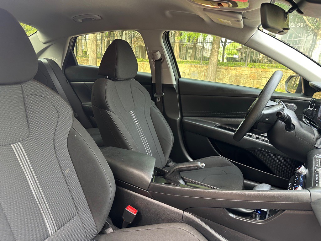 2024 Hyundai Elantra Image 30