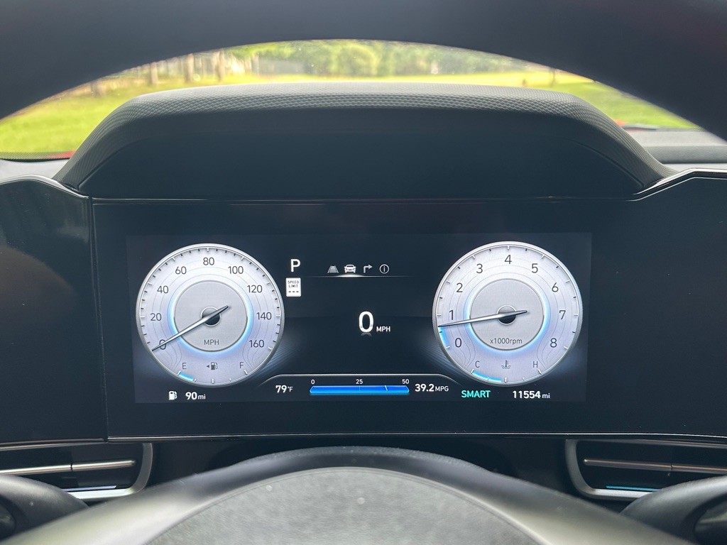 2024 Hyundai Elantra Image 32