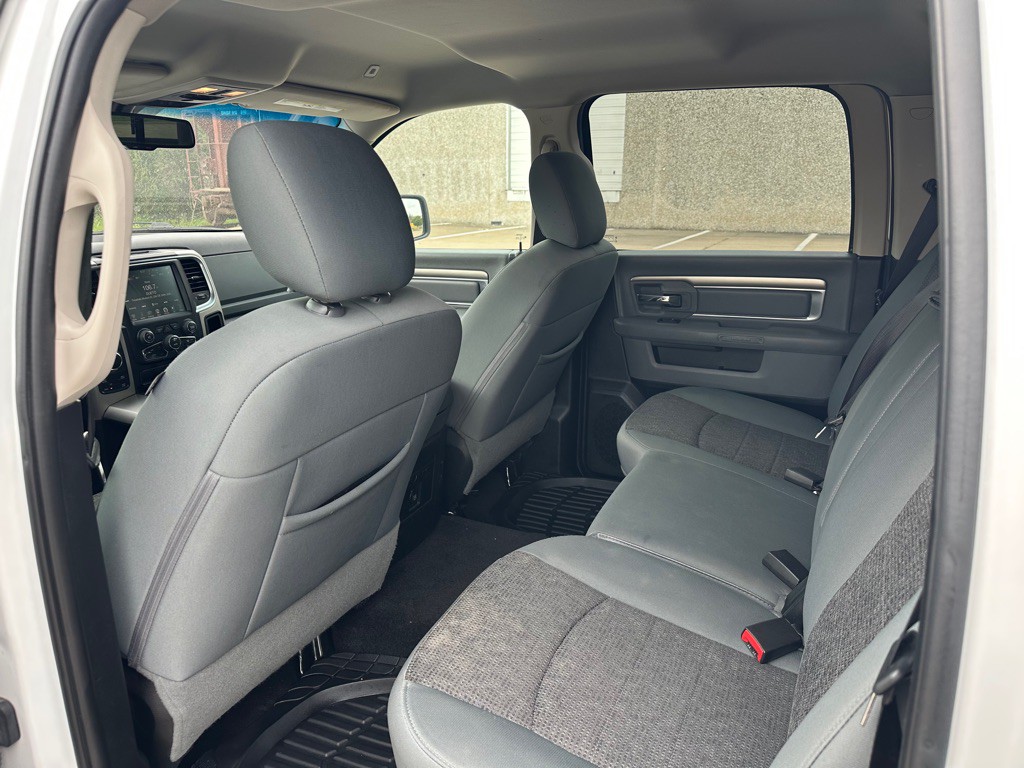 2017 RAM 1500 Image 24