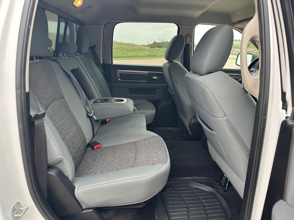 2017 RAM 1500 Image 28