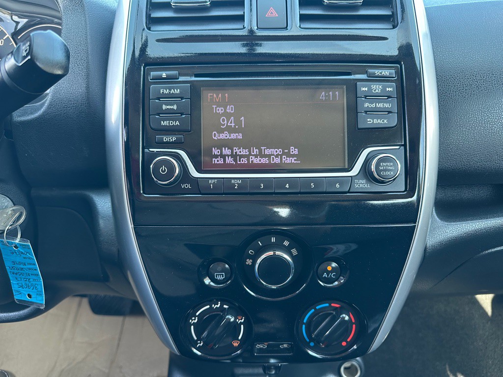 2017 Nissan Versa Image 23