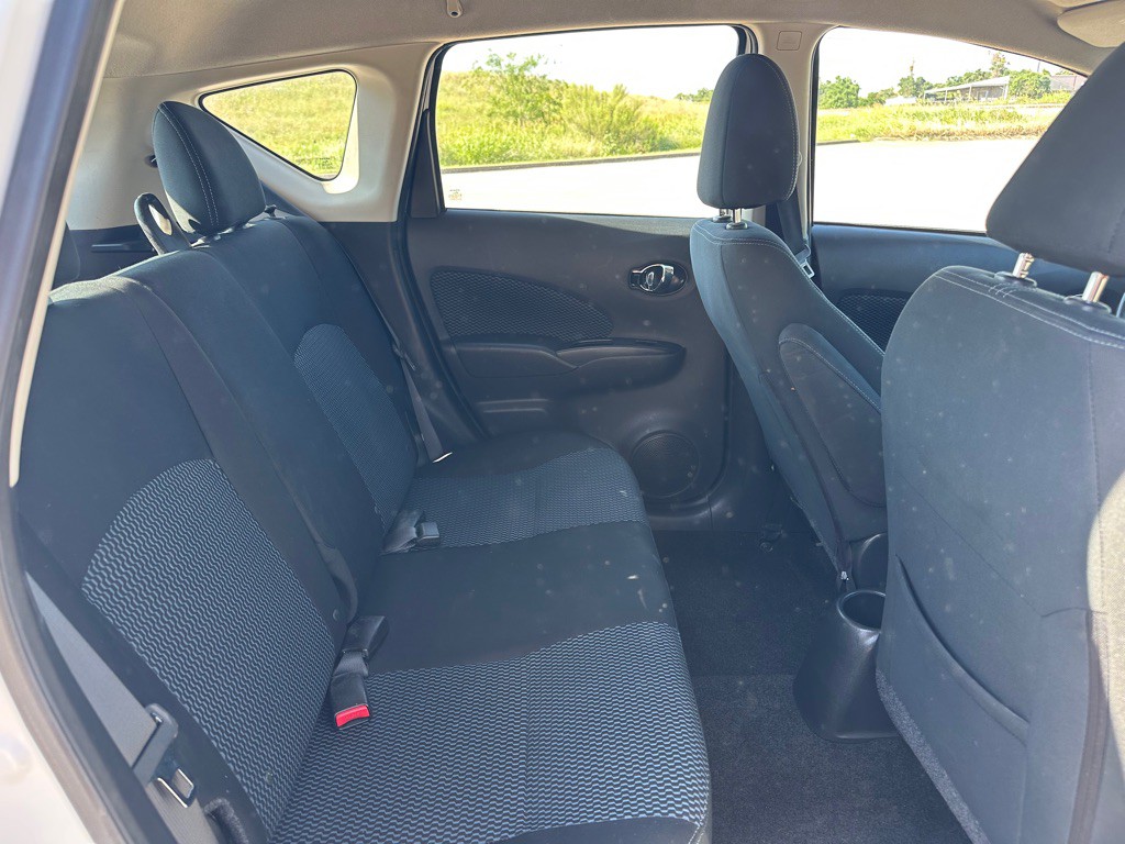 2017 Nissan Versa Image 26