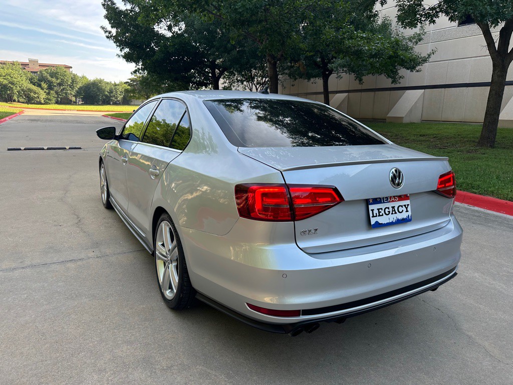 2016 Volkswagen Jetta Image 14
