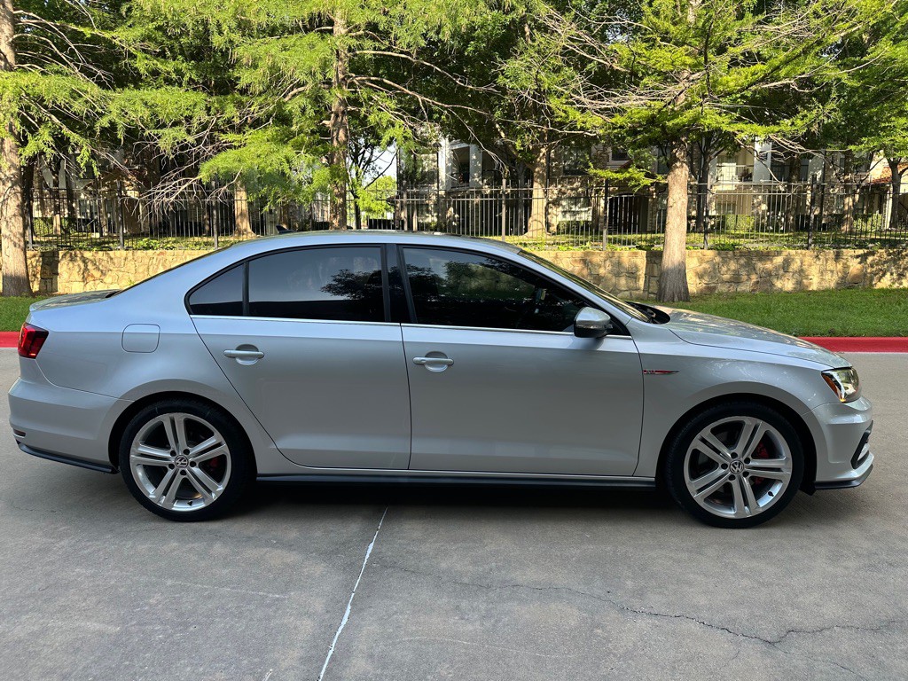 2016 Volkswagen Jetta Image 19