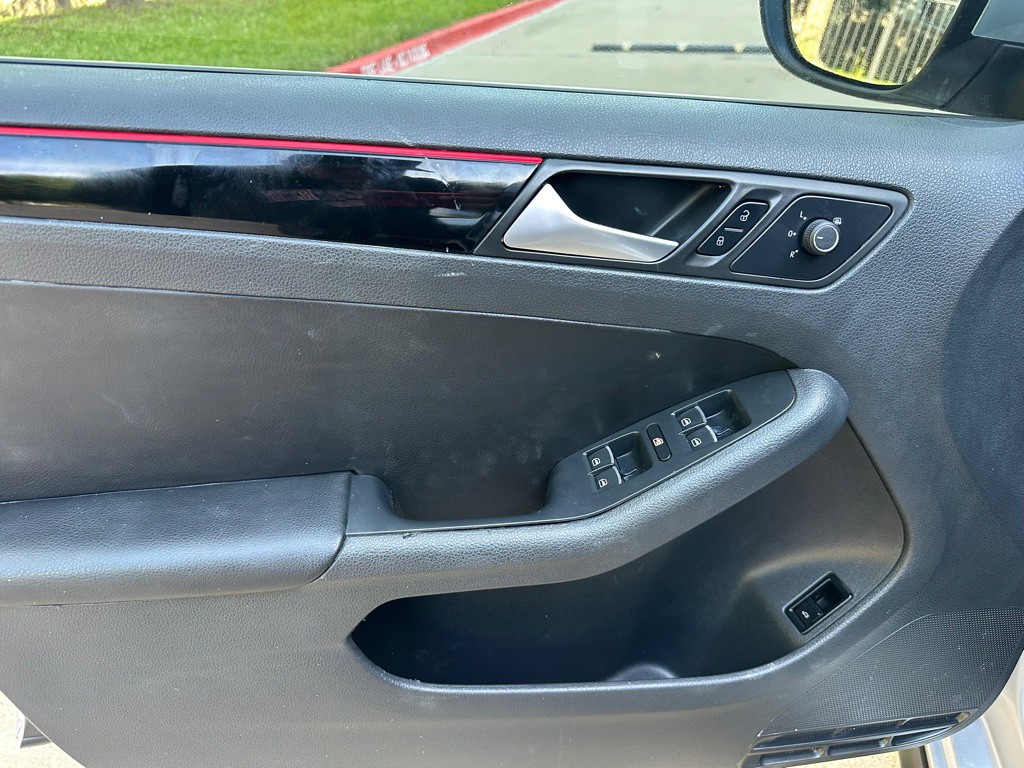 2016 Volkswagen Jetta Image 23