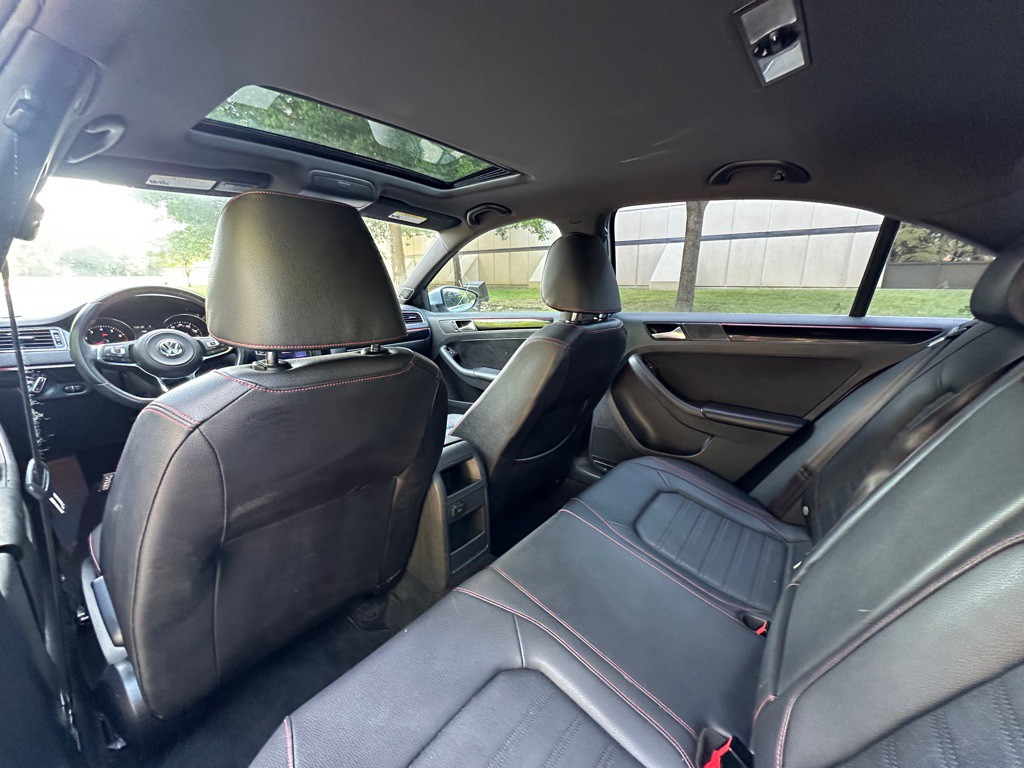 2016 Volkswagen Jetta Image 25