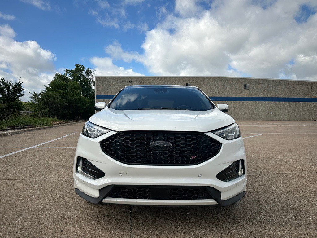 2020 Ford Edge Image 9