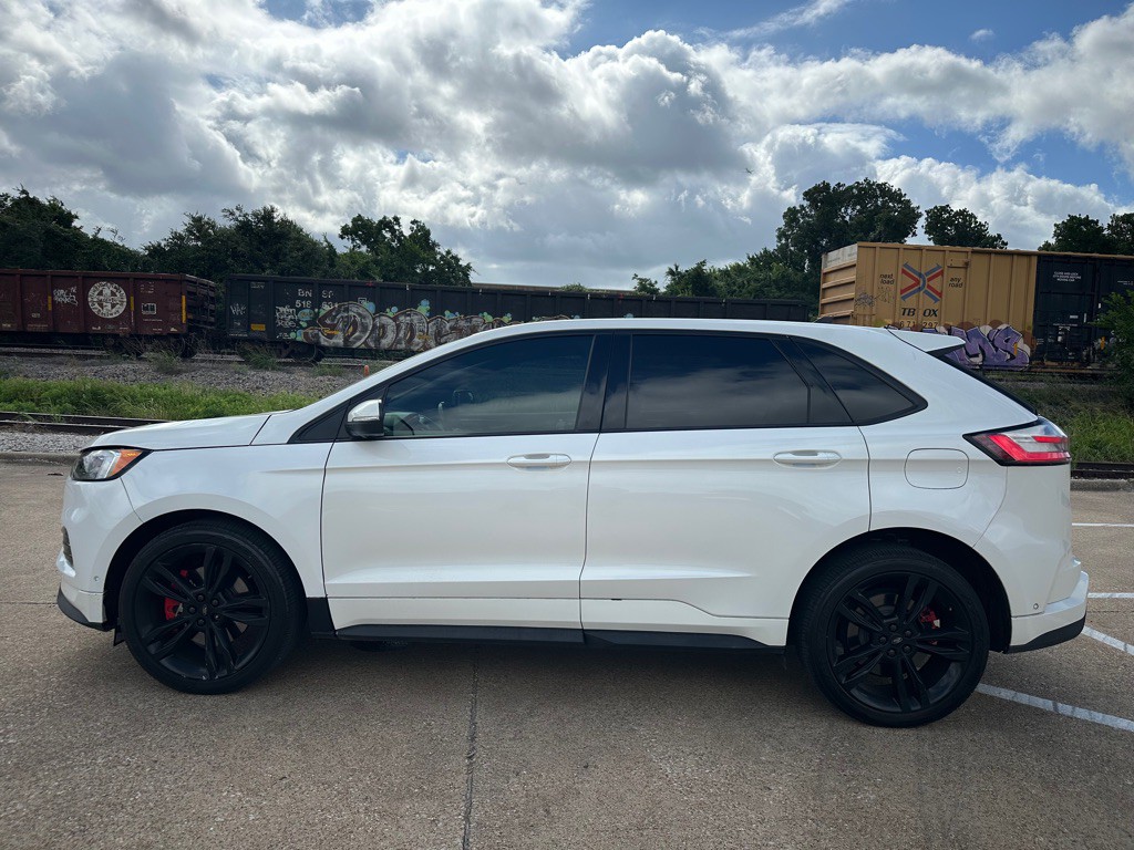 2020 Ford Edge Image 12