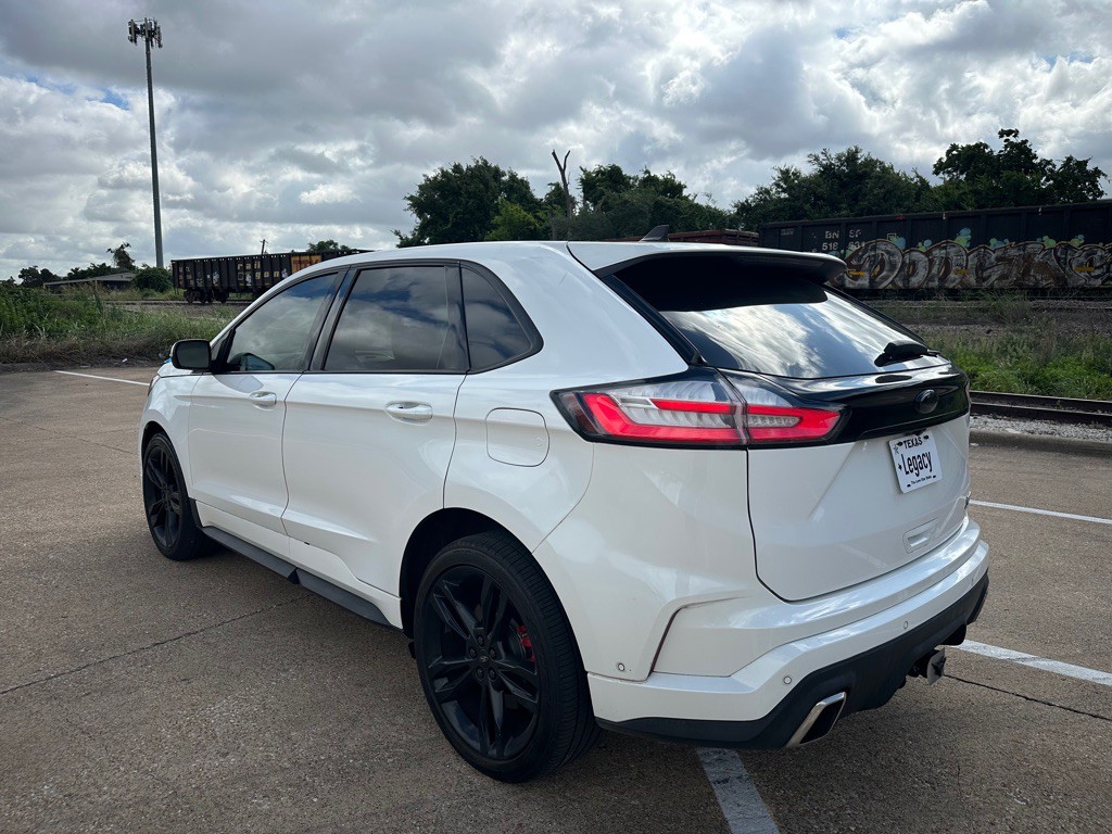 2020 Ford Edge Image 13