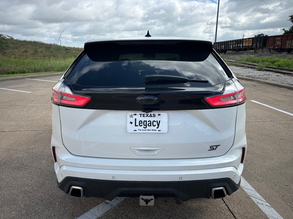 2020 Ford Edge Image 15