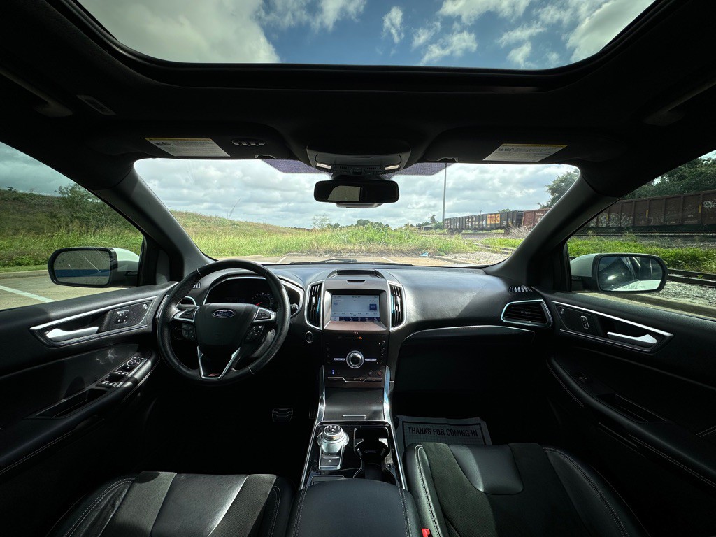 2020 Ford Edge Image 32