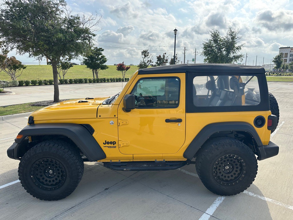 2021 Jeep Wrangler Image 9