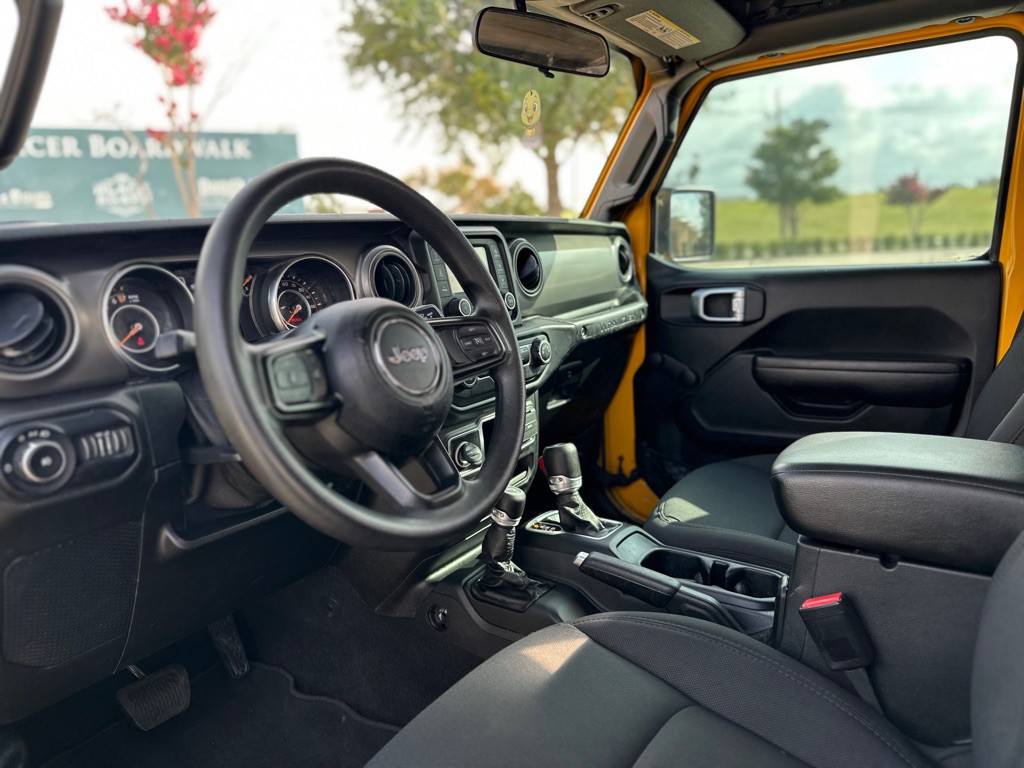 2021 Jeep Wrangler Image 16