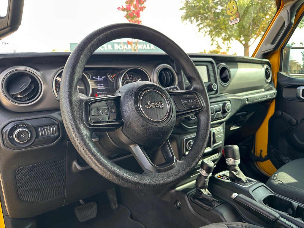 2021 Jeep Wrangler Image 17