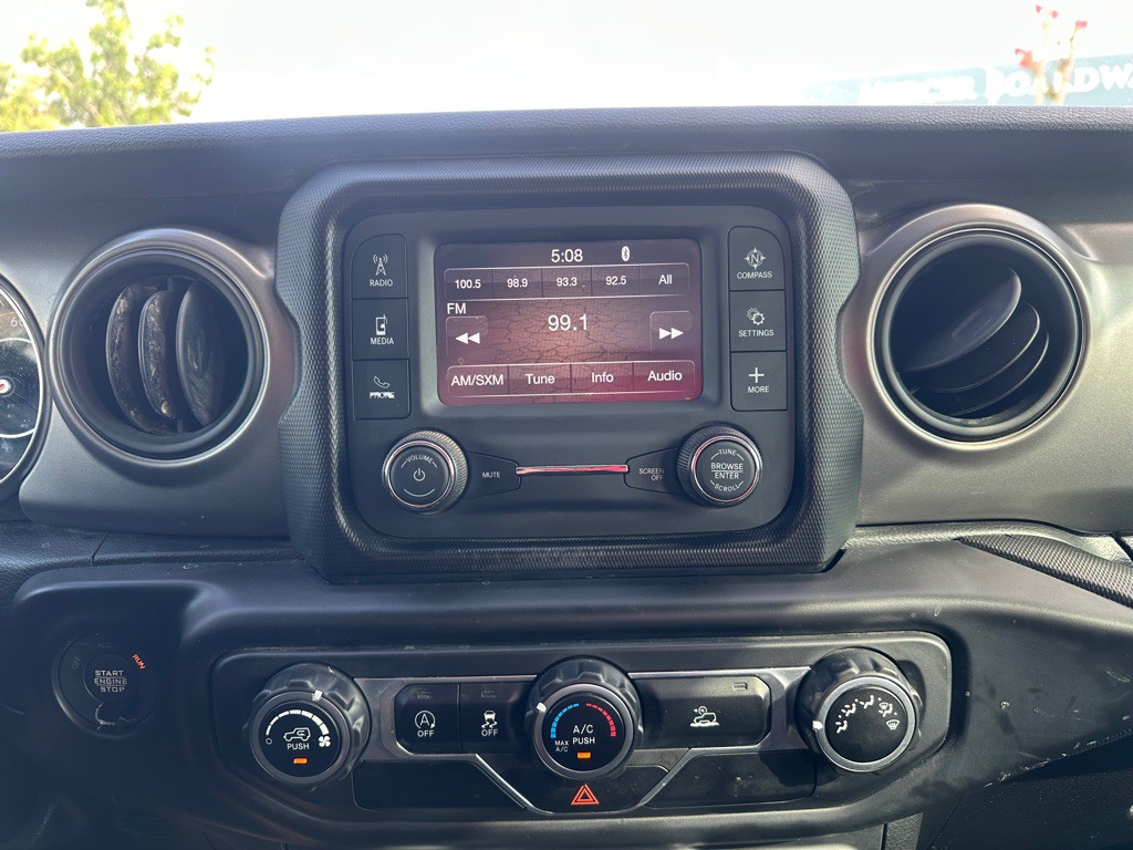 2021 Jeep Wrangler Image 23