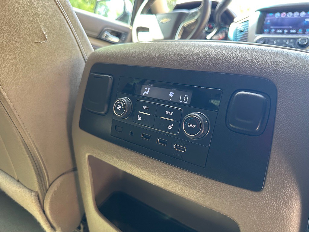 2017 Chevrolet Tahoe Image 27