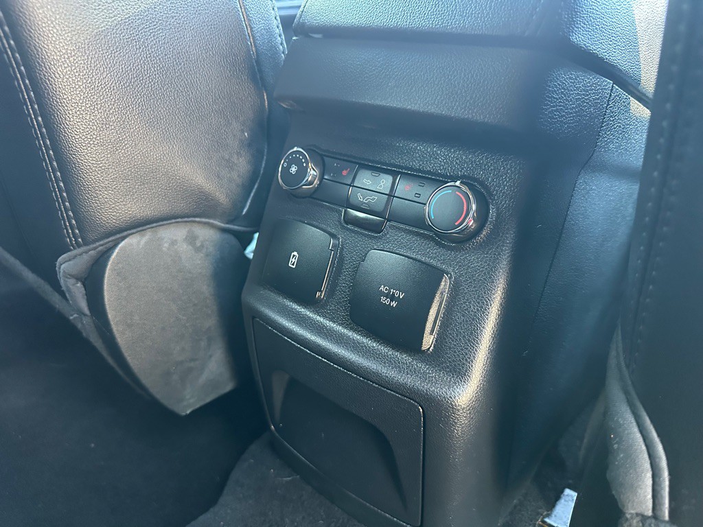 2019 Ford Explorer Image 30