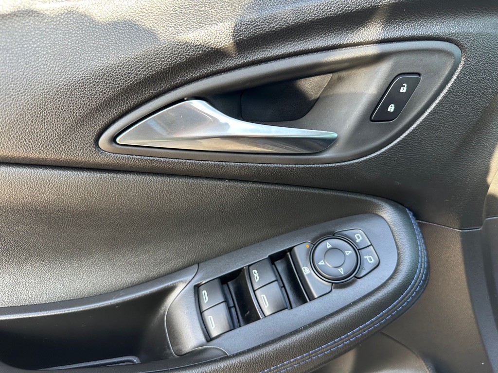 2026 Buick Enclave Image 19