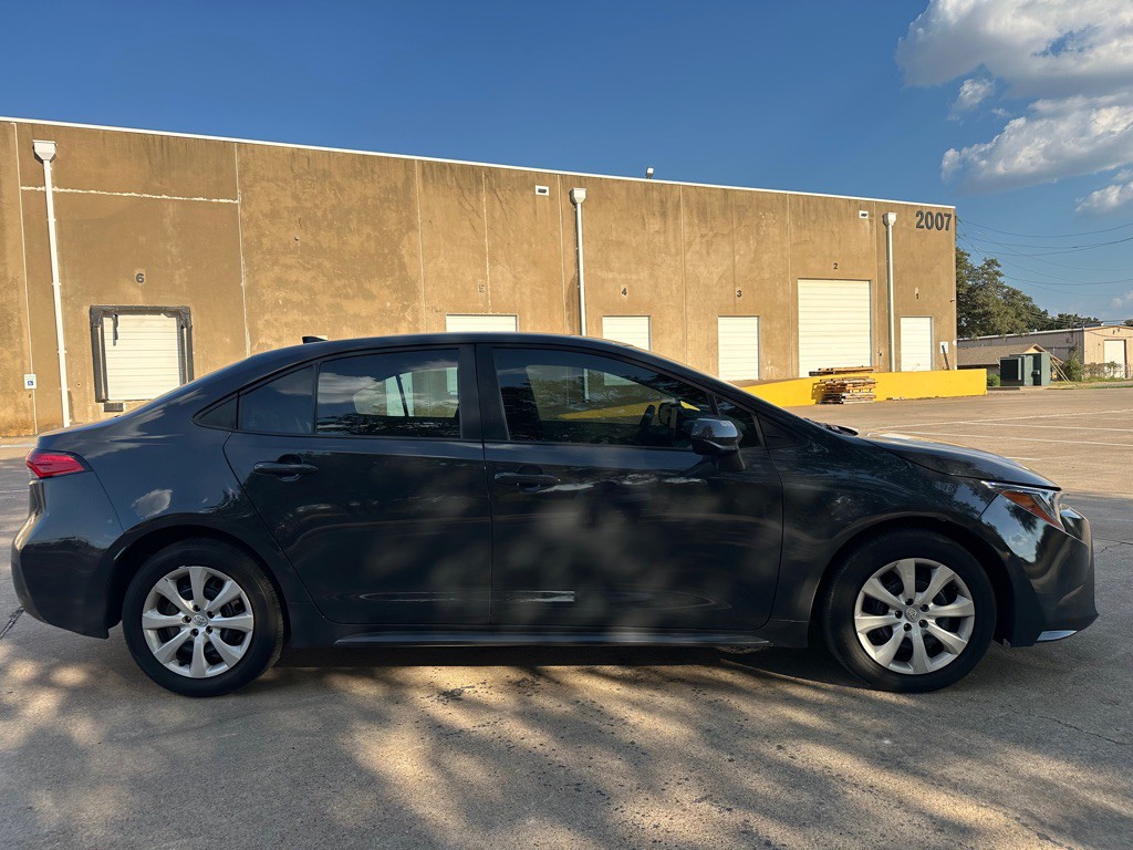 2025 Toyota Corolla Image 16