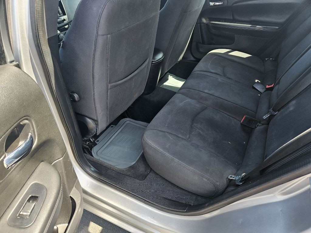 2014 Chrysler 200 Image 14