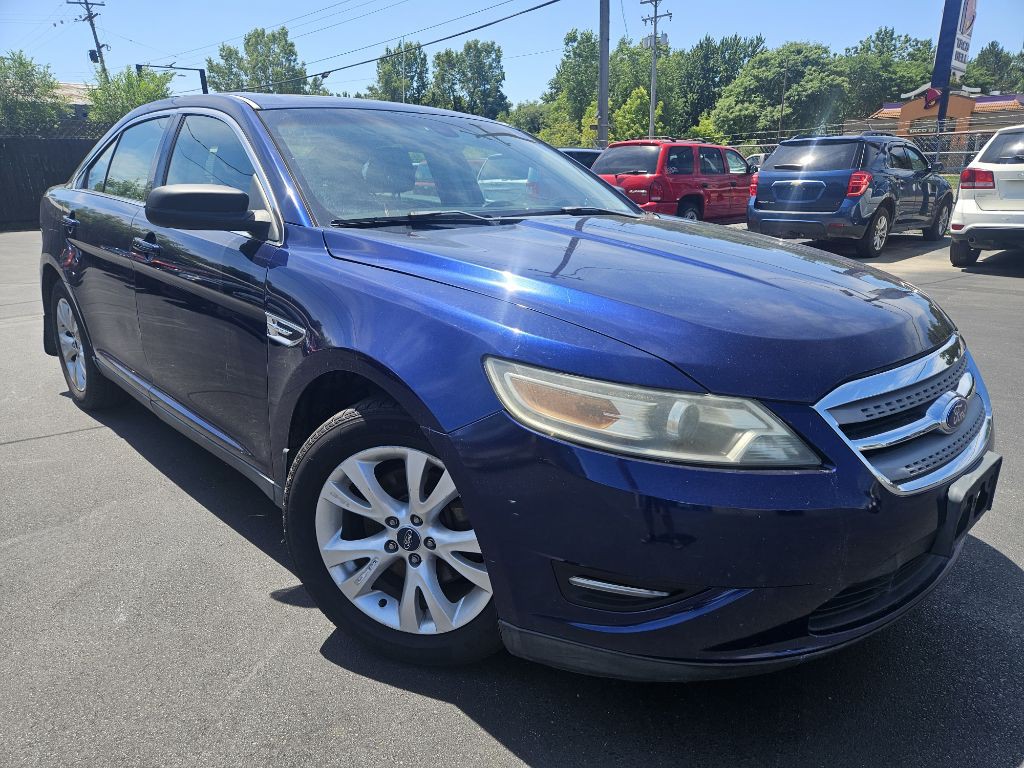 2011 Ford Taurus Image 3