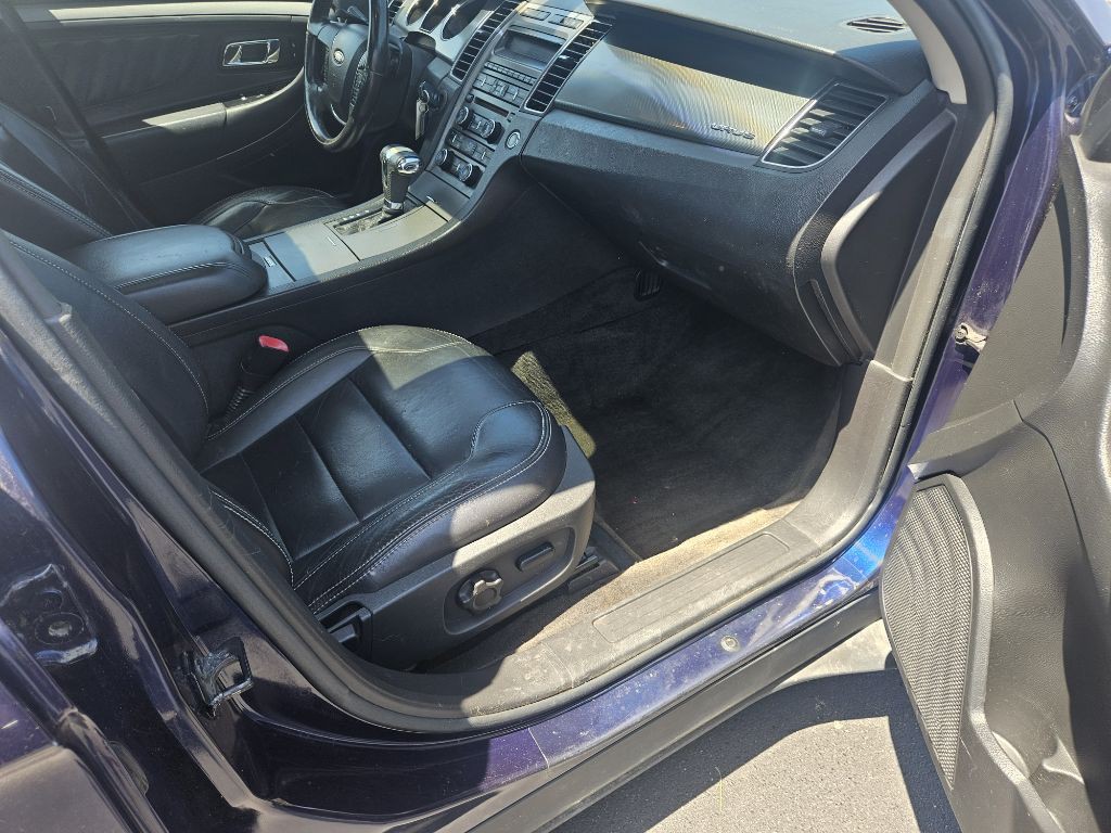 2011 Ford Taurus Image 13