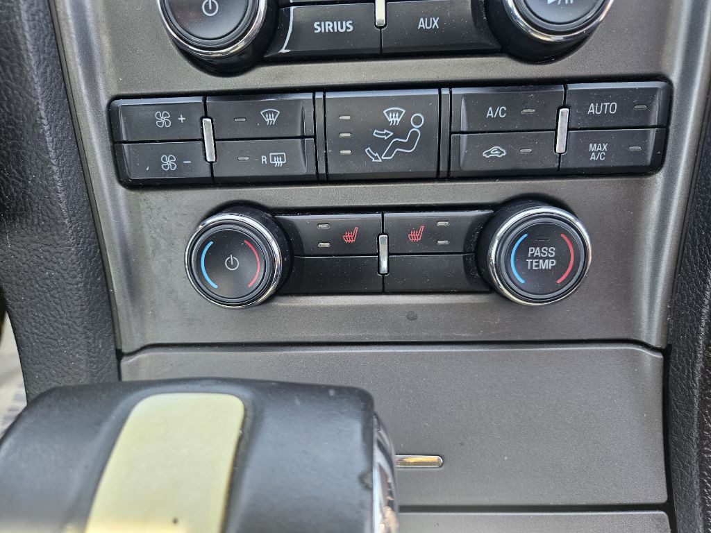 2011 Ford Taurus Image 15