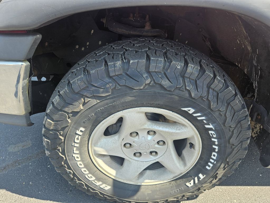 2001 Toyota Tundra Image 22