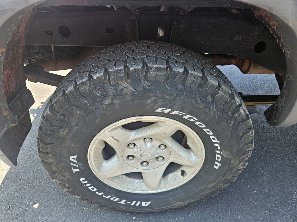 2001 Toyota Tundra Image 25