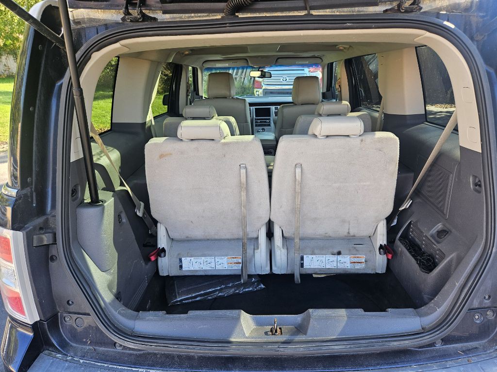 2010 Ford Flex Image 18
