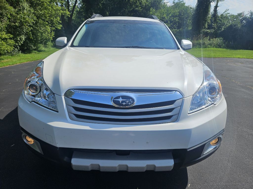 2010 Subaru Outback Image 4