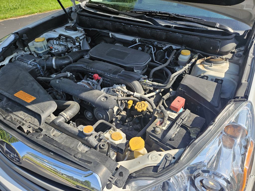 2010 Subaru Outback Image 17