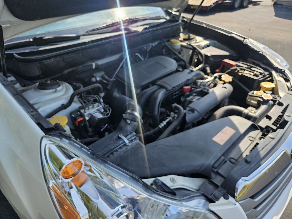 2010 Subaru Outback Image 18
