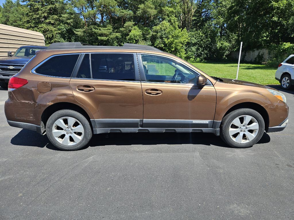 2011 Subaru Outback Image 5