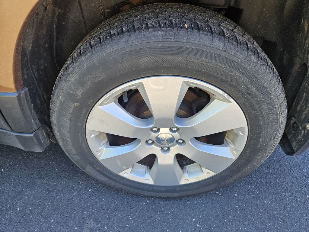 2011 Subaru Outback Image 20